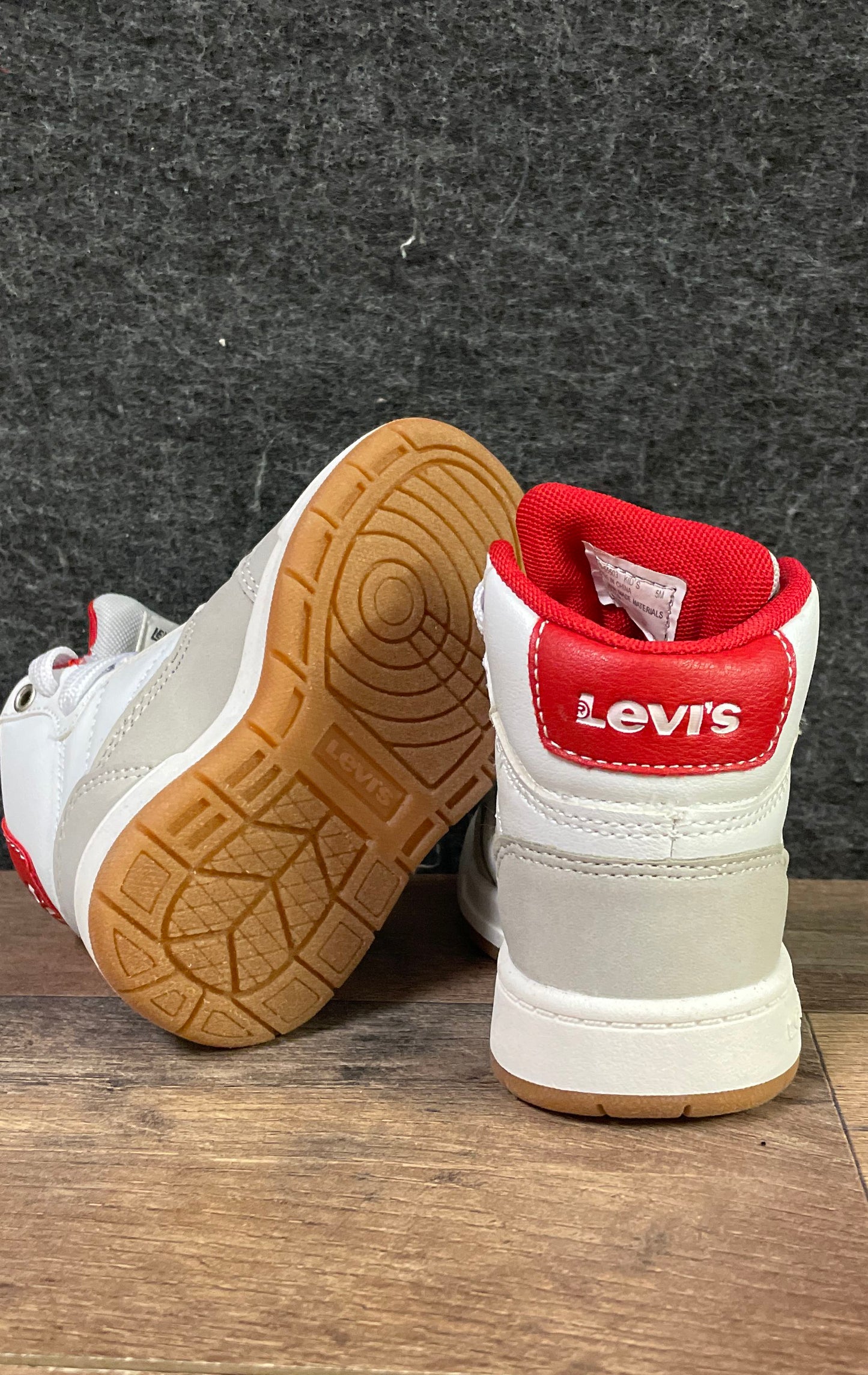 Levi's Youth White Grey Red High Top Court Sneakers Size 5M