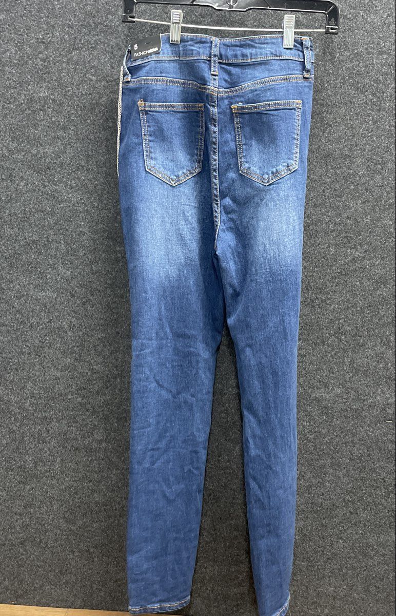 Fashion Nova Women's Chain The Channel Skinny Jeans Distressed High Rise 5 NWT