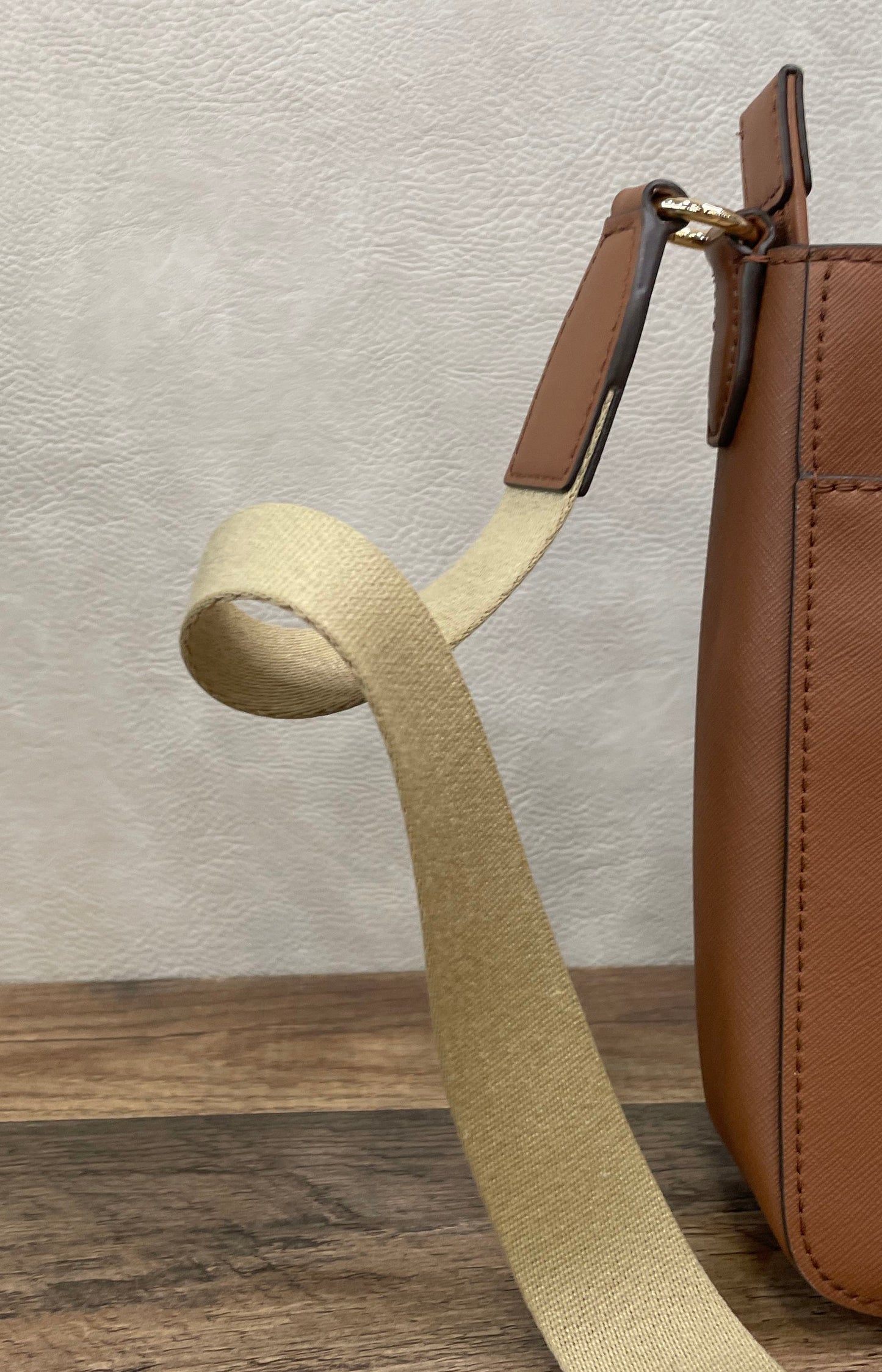 Michael Kors Brown Jet Set Saffiano Leather Crossbody Bag Gold Hardware