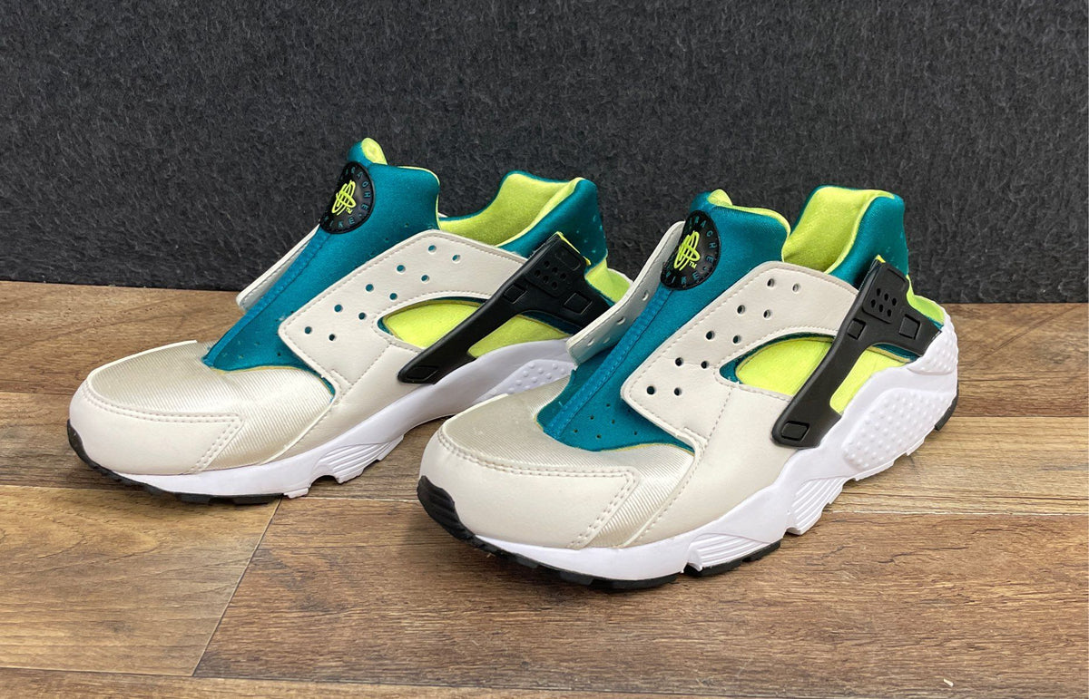 Nike Air Huarache Teal Volt Bone Youth Lifestyle Sneakers Size 6.5Y
