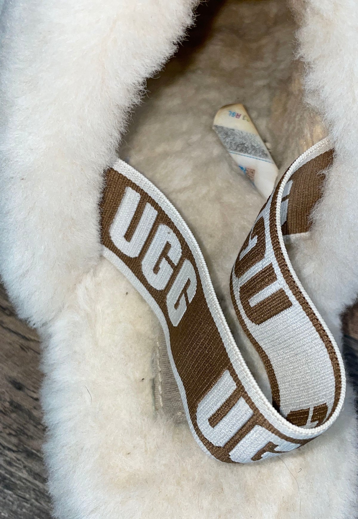 UGG Fluff Yeah Slide Natural Cream Sheepskin Platform Sandal Women's Size 8