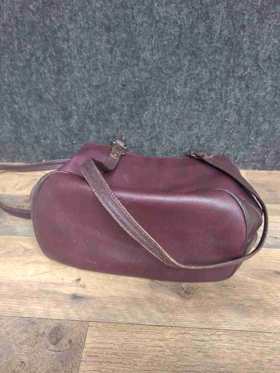 Vintage 90s Stone Mountain Burgundy Pebbled Leather Shoulder Bag Made in USA