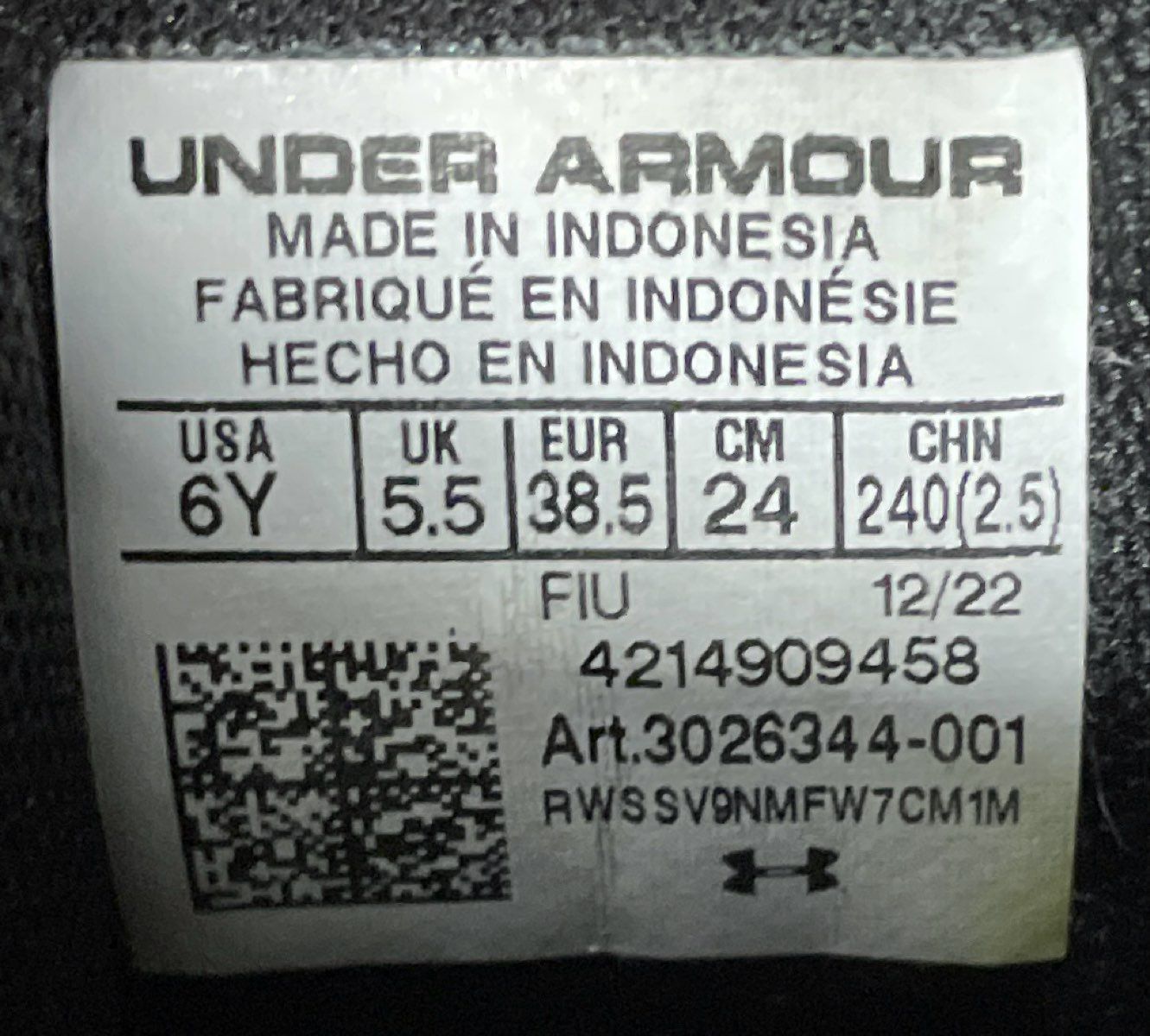 Under Armour Youth Black White Spotlight Franchise RM 2.0 Football Cleats 6Y