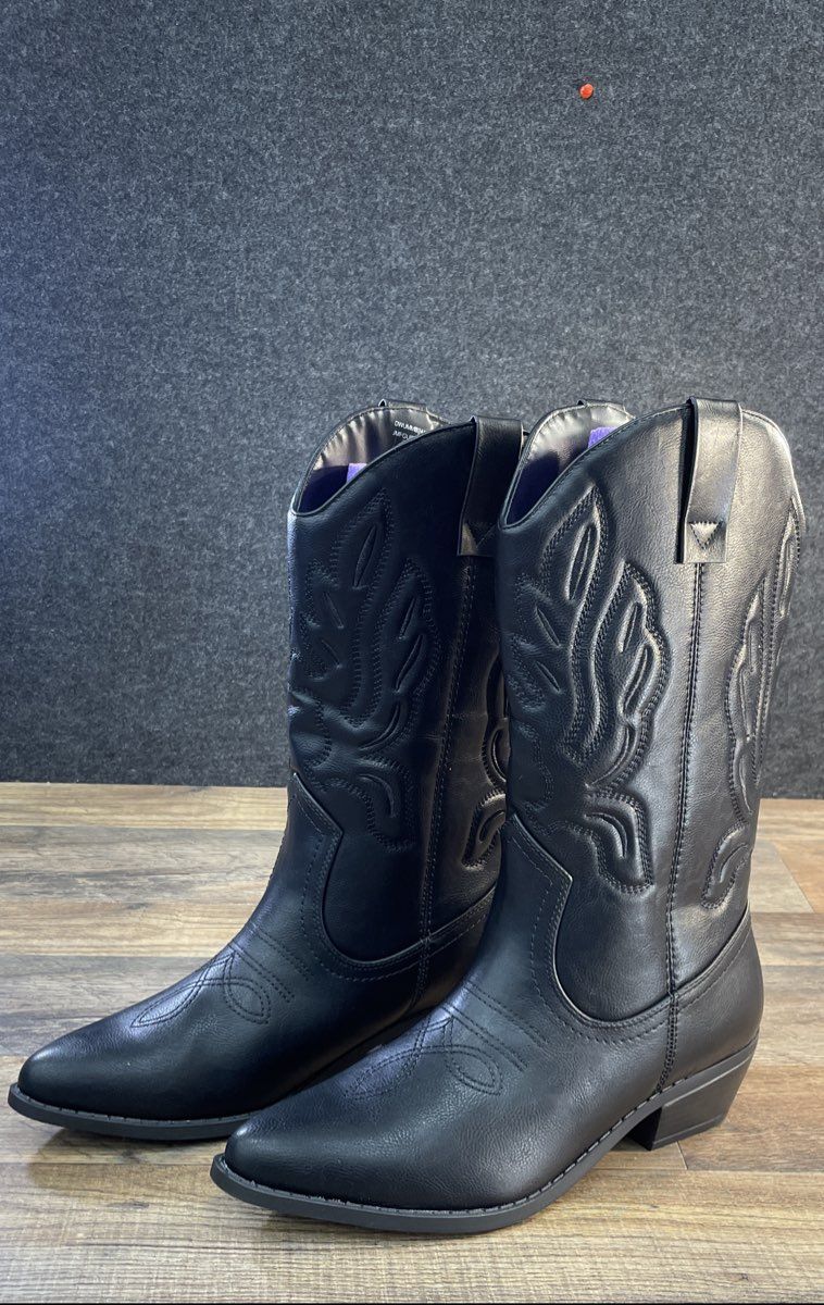 Black Mild-Calf Western Cowboy Boots Embroidered Pointed Toe Women's Size 8.5