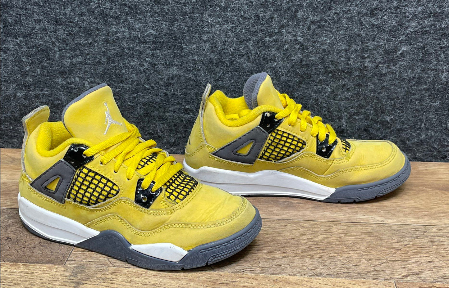 Nike Air Jordan 4 Retro Lightning Tour Yellow Black White GS Sneakers