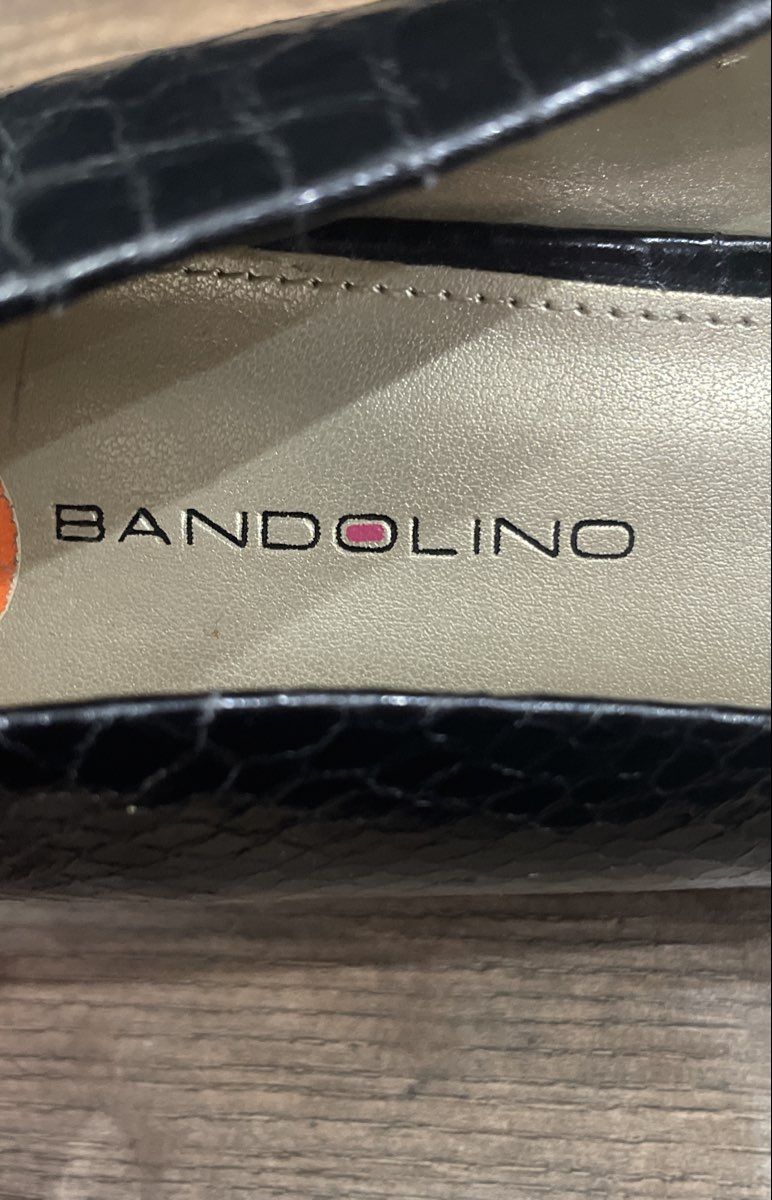 Bandolino Black Faux Croc Platform Round Toe Pumps Women's Size 9.5
