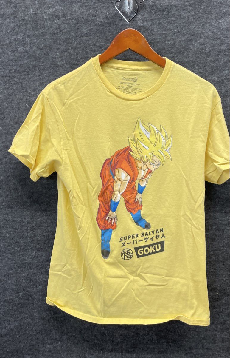 Dragon Ball Super Men's Yellow Super Saiyan Goku Graphic Anime T-Shirt Sz M