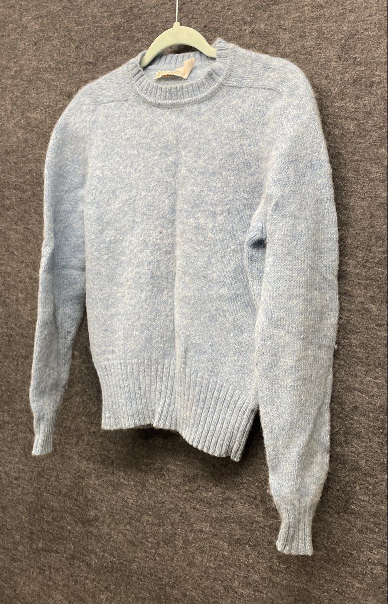 Vintage 90s Andhurst Men's Light Blue 100% Shetland Wool Crewneck Sweater Sz M