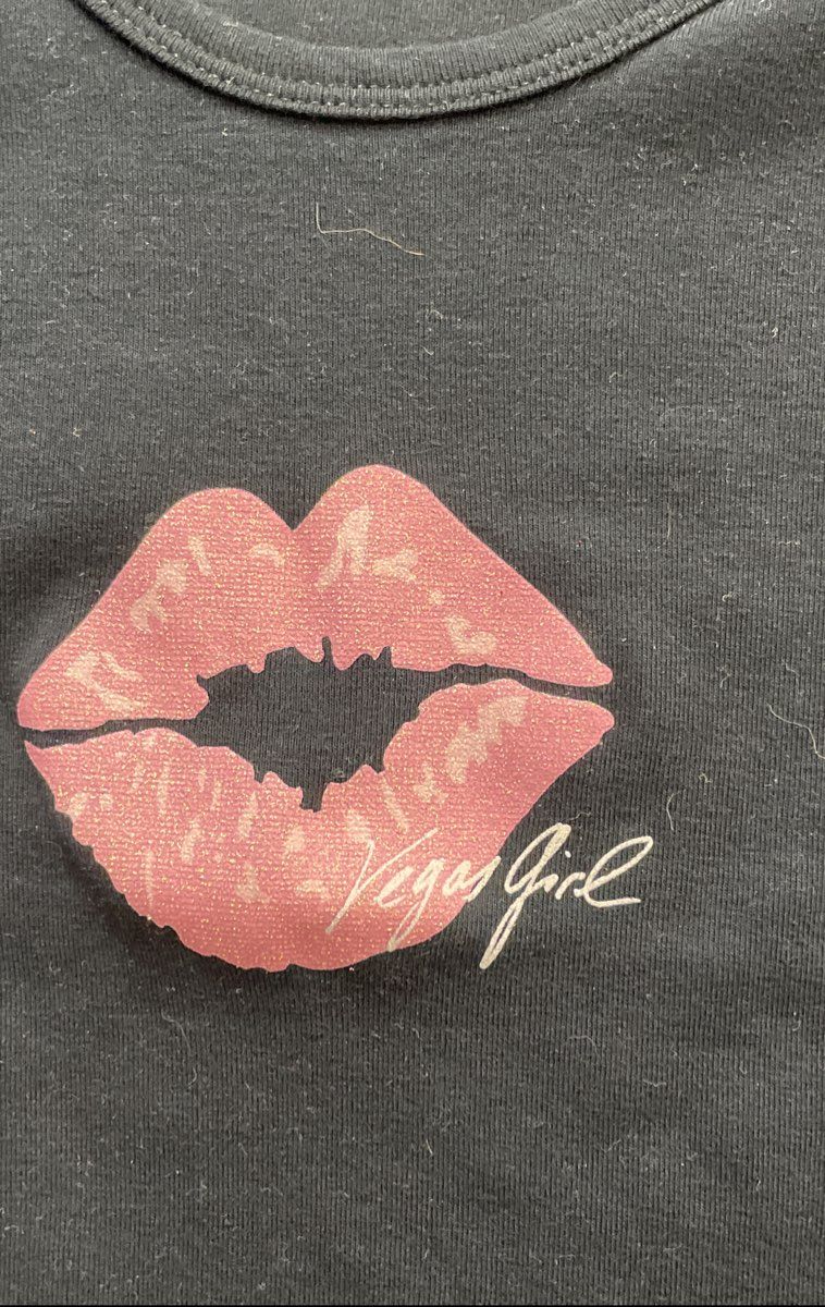Vintage 2000s Vegas Girl Las Vegas T-Shirt Glitter Lips Double Stitch Sz M