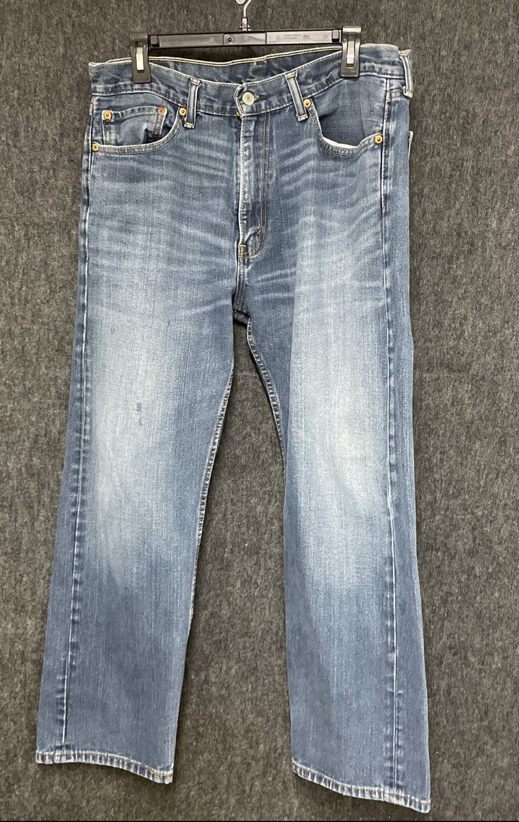 Levi's Men's 505 Regular Fit Straight Leg Jeans Medium Wash Blue Sz 36x30