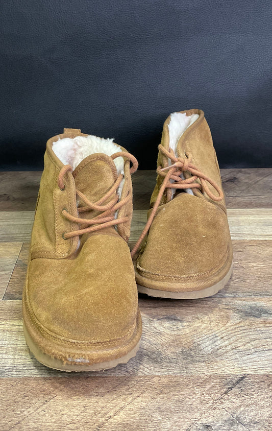 UGG Neumel II Chestnut Suede Lace Up Sheepskin Lined Boots Size 6