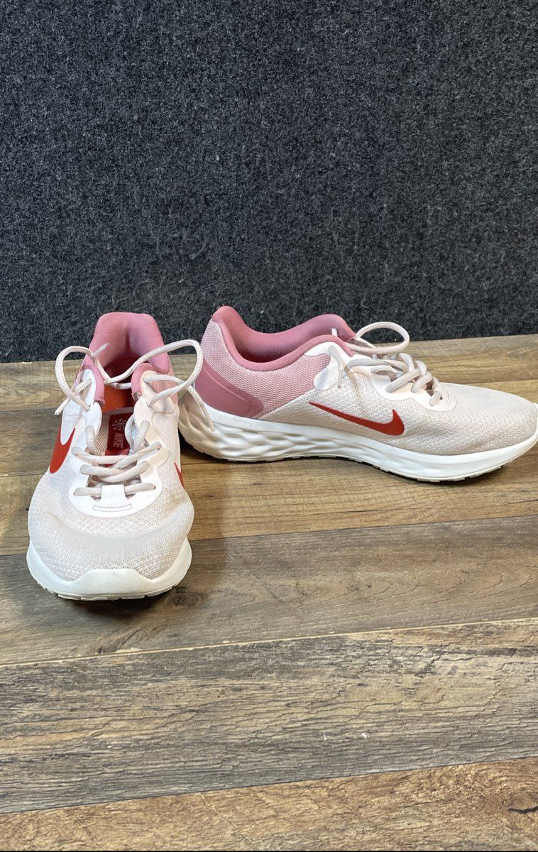 Nike Revolution 6 Next Nature Soft Pink White Red Women's Running Shoes Size 9.5