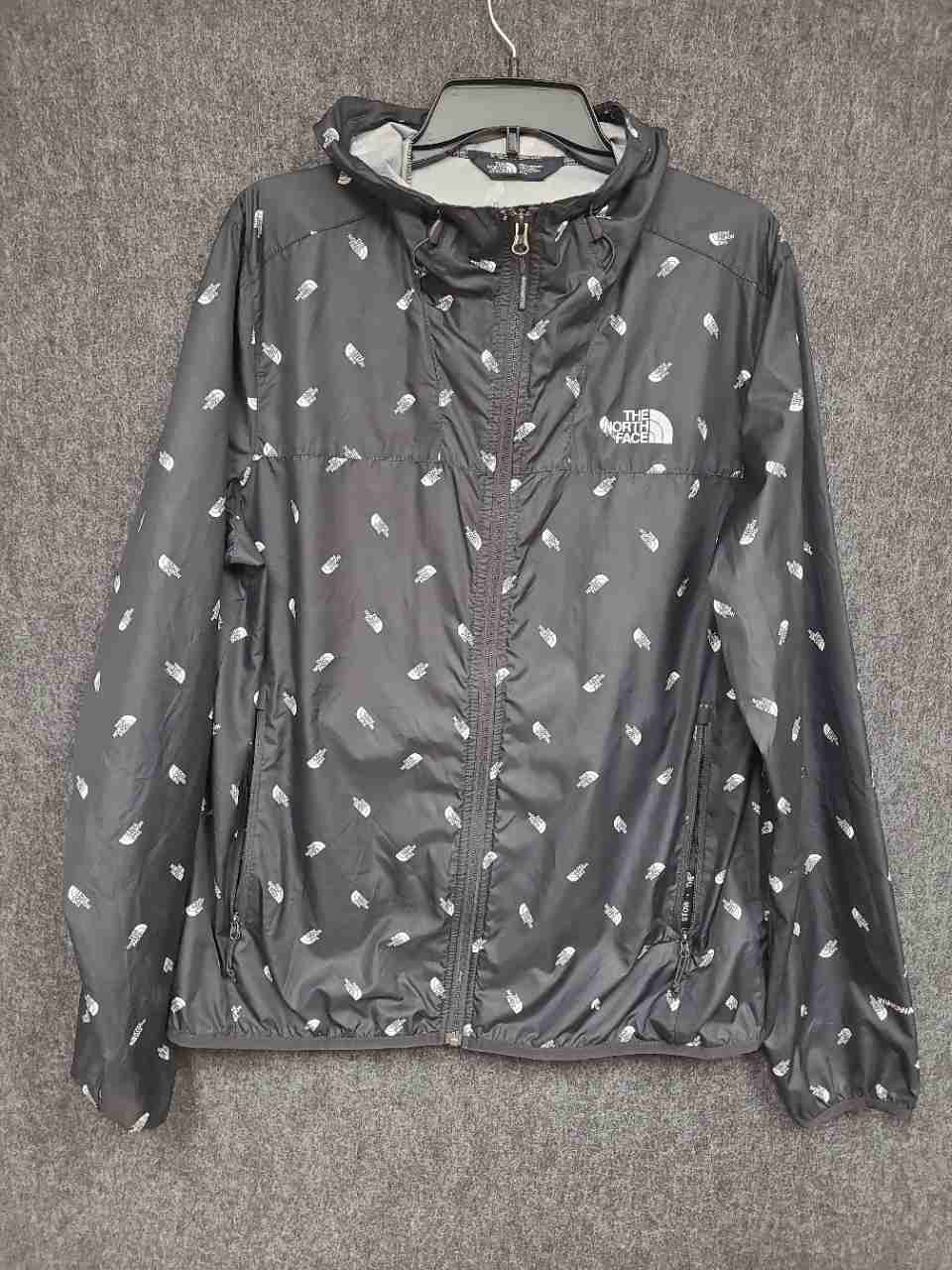 The North Face Men's Black All Over Logo Print Cyclone Hooded Jacket Size M