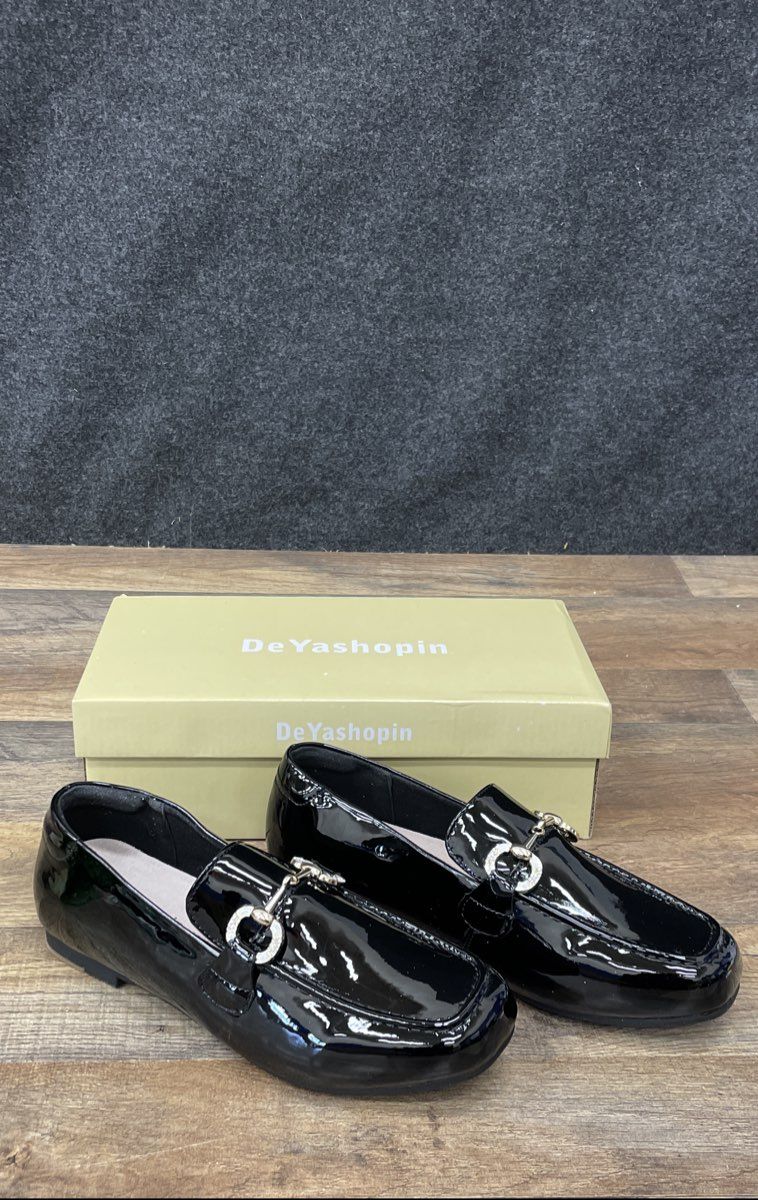 DeYashopIn Black Patent Leather Horsebit Loafers Women's Size 7.5 DS