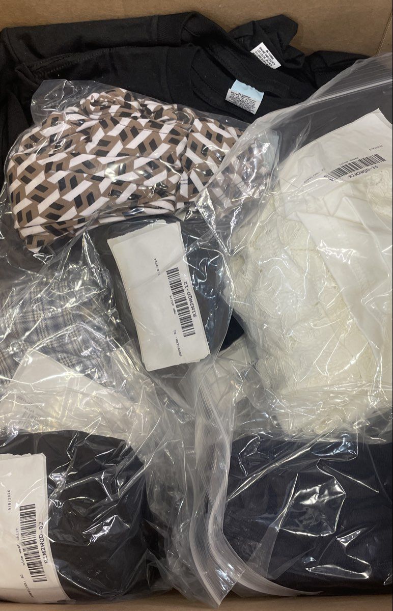 20Lb Bulk Lot Assorted Brand Reseller Clothing Men's & Women's Columbia J.Crew