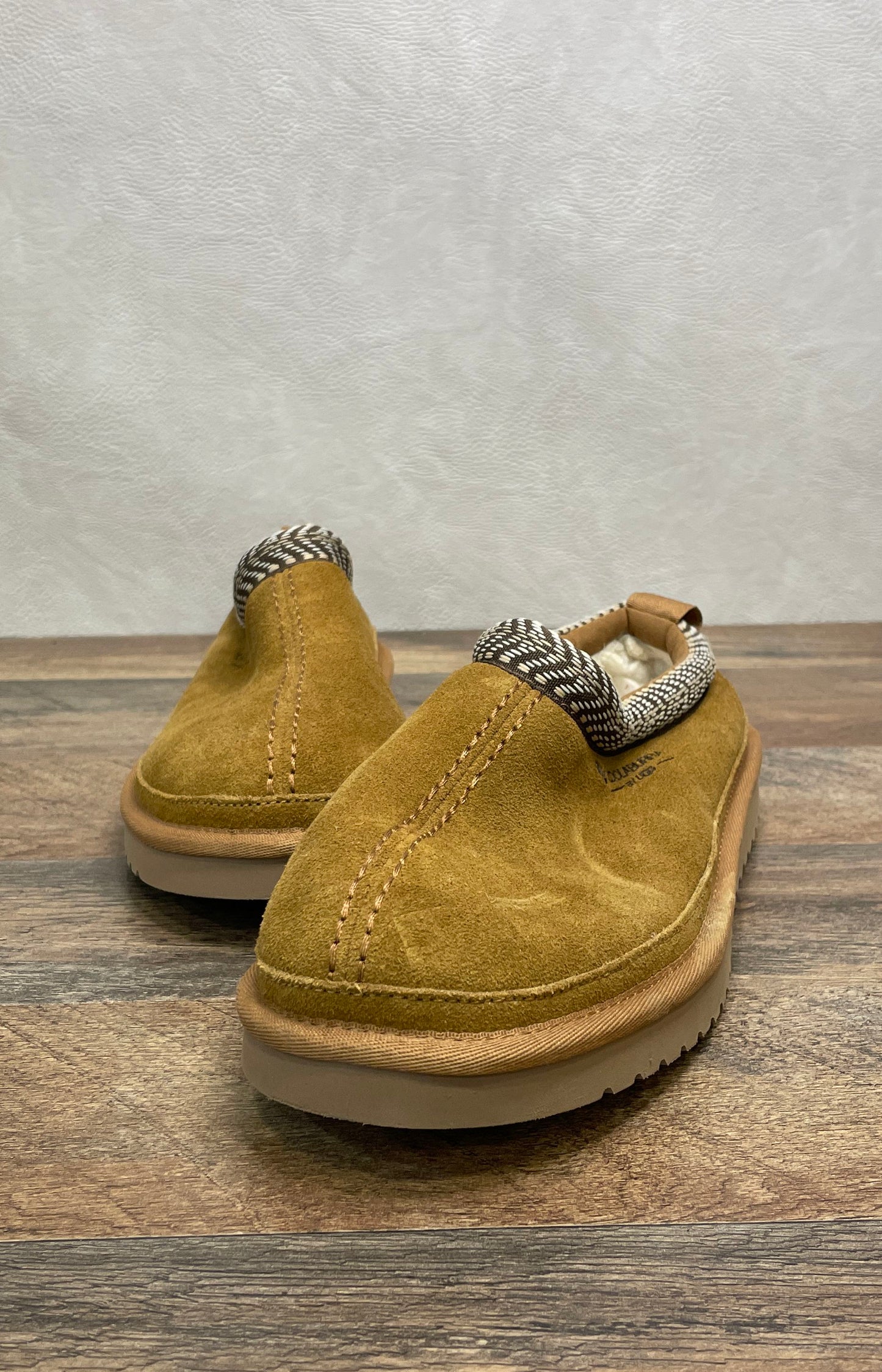 Koolaburra by UGG Burree Chestnut Suede Platform Slippers Women's Size 8