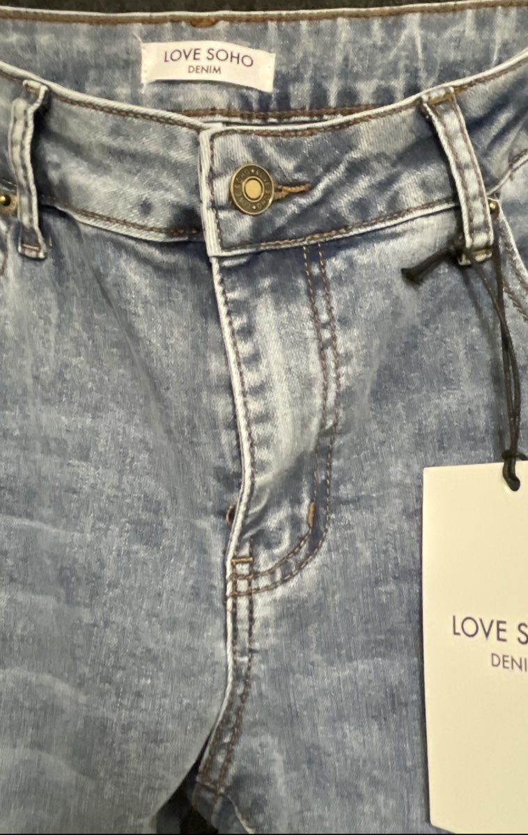 Love Soho Denim Women's Boot Cut Jeans Light Wash Marbled Low-Rise NWT Sz 17