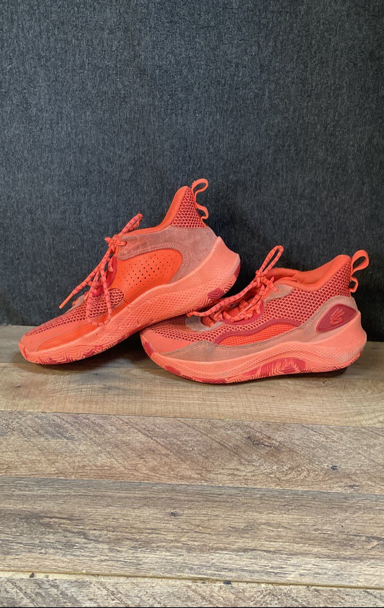 Under Armour Curry Hovr Splash Orange Red Basketball Shoes Youth Size 6Y