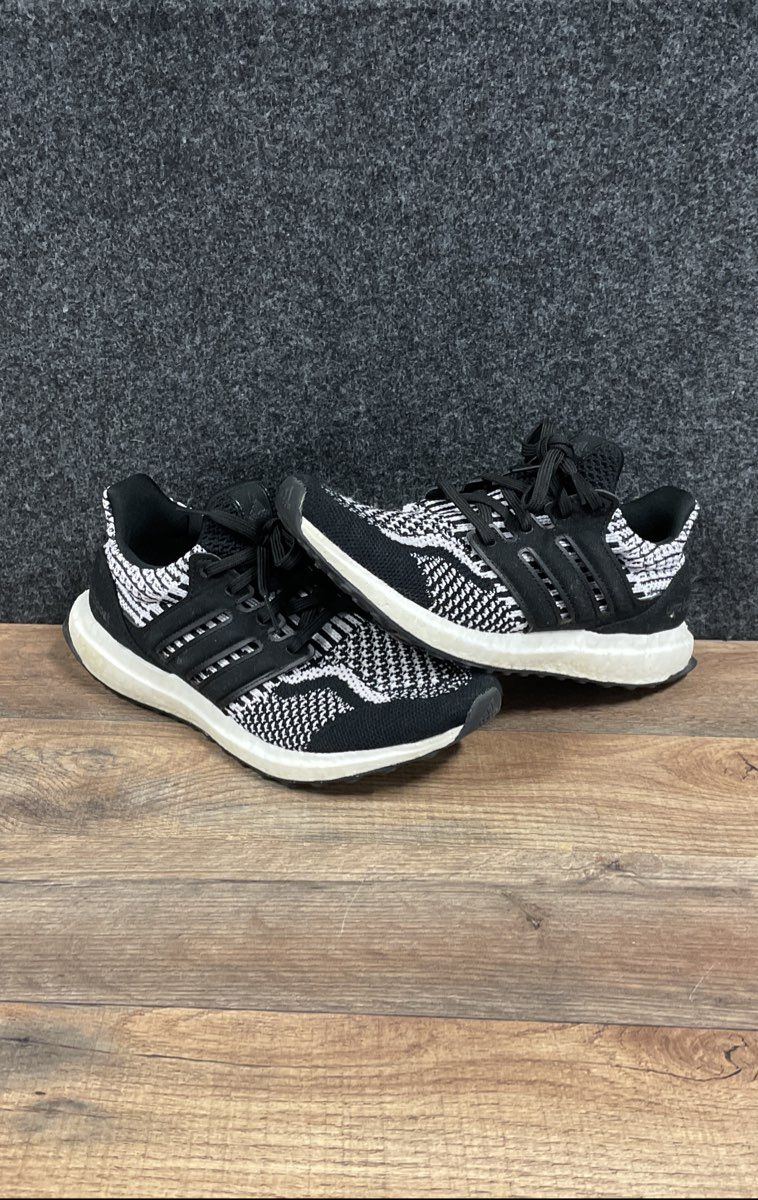 Adidas Ultraboost 5.0 DNA Oreo Black White Running Sneakers Size 5.5