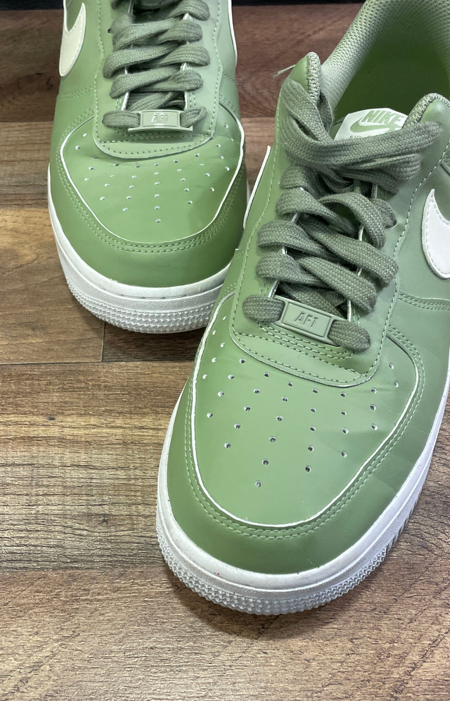 Nike Air Force 1 '07 Next Nature Oil Green White Women's Size 9 COA