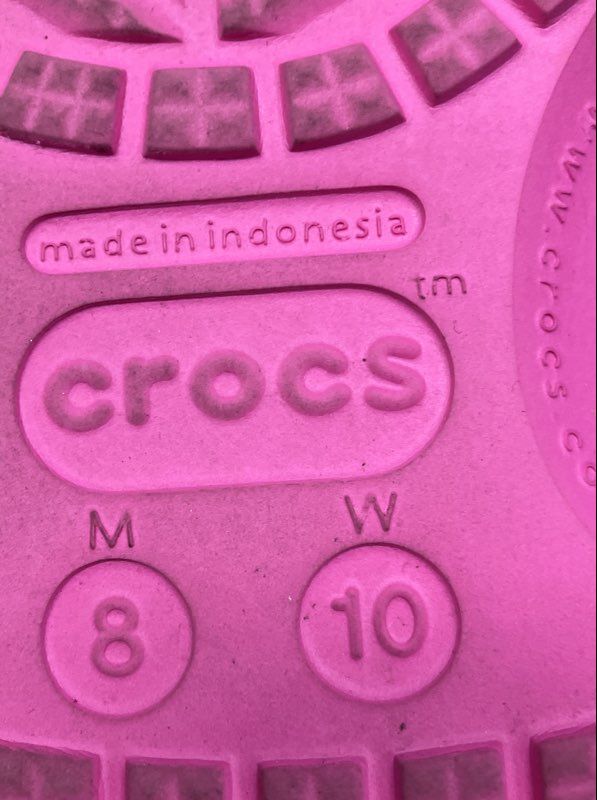 Crocs Classic Clog Electric Pink Rubber Mules Men's 8 Women's 10