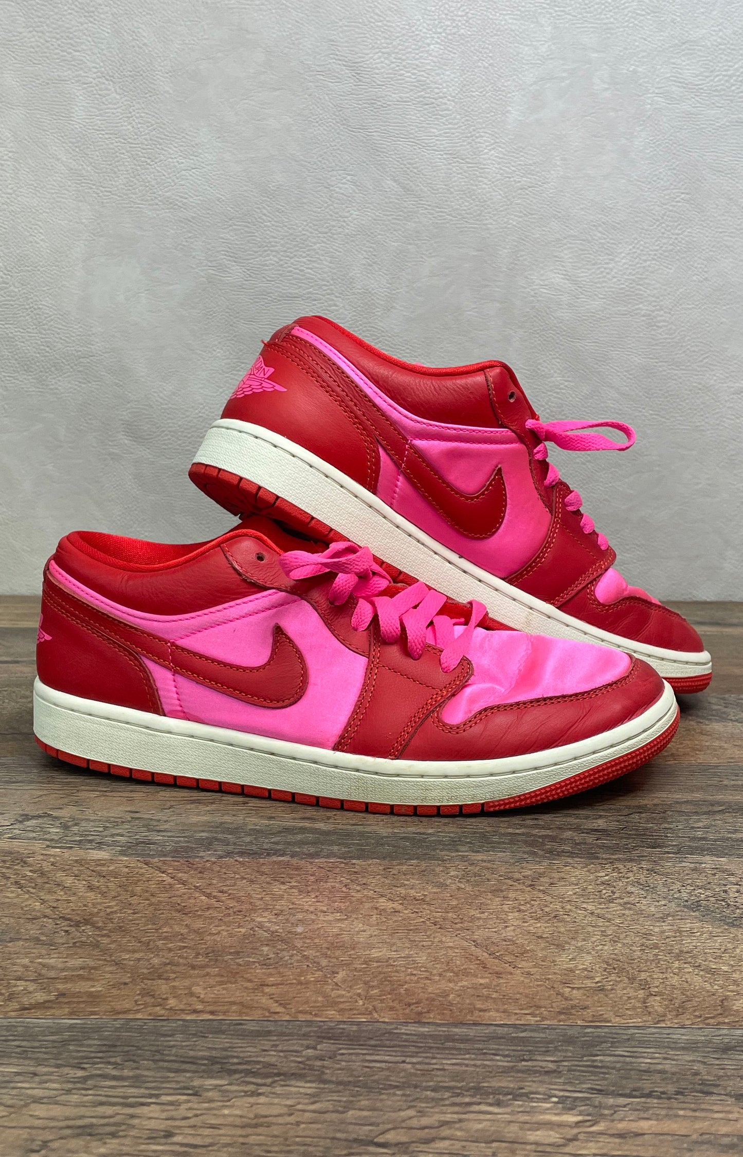 Nike Air Jordan 1 Low SE Valentine's Day Pinksicle Red Sneakers Size 10.5