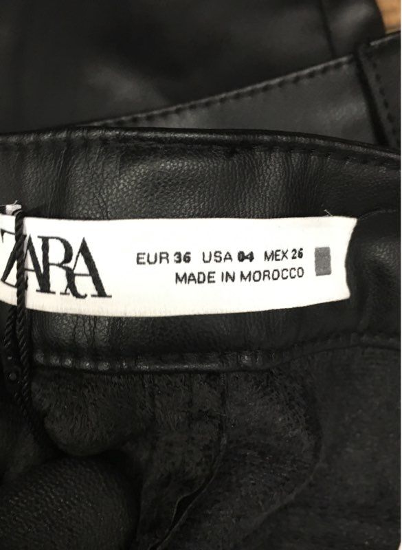 Zara Women's NWT Black Faux Leather Straight Leg Pants Size 4