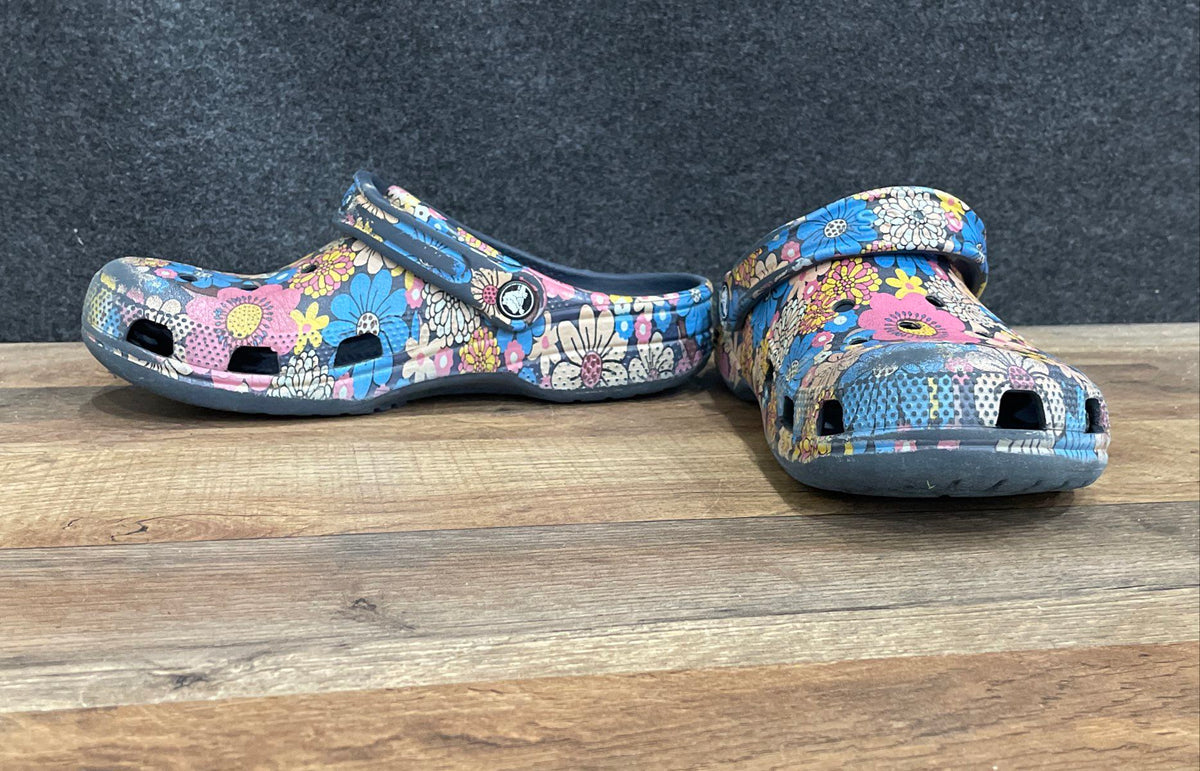Crocs Classic Clog Multi-Color Flower Design Floral Women's Size 9
