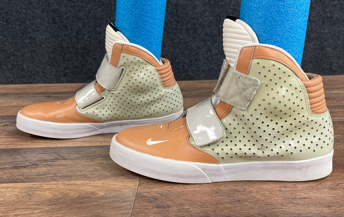 Nike Flystepper 2K3 Vachetta Tan Beige High Top Sneakers