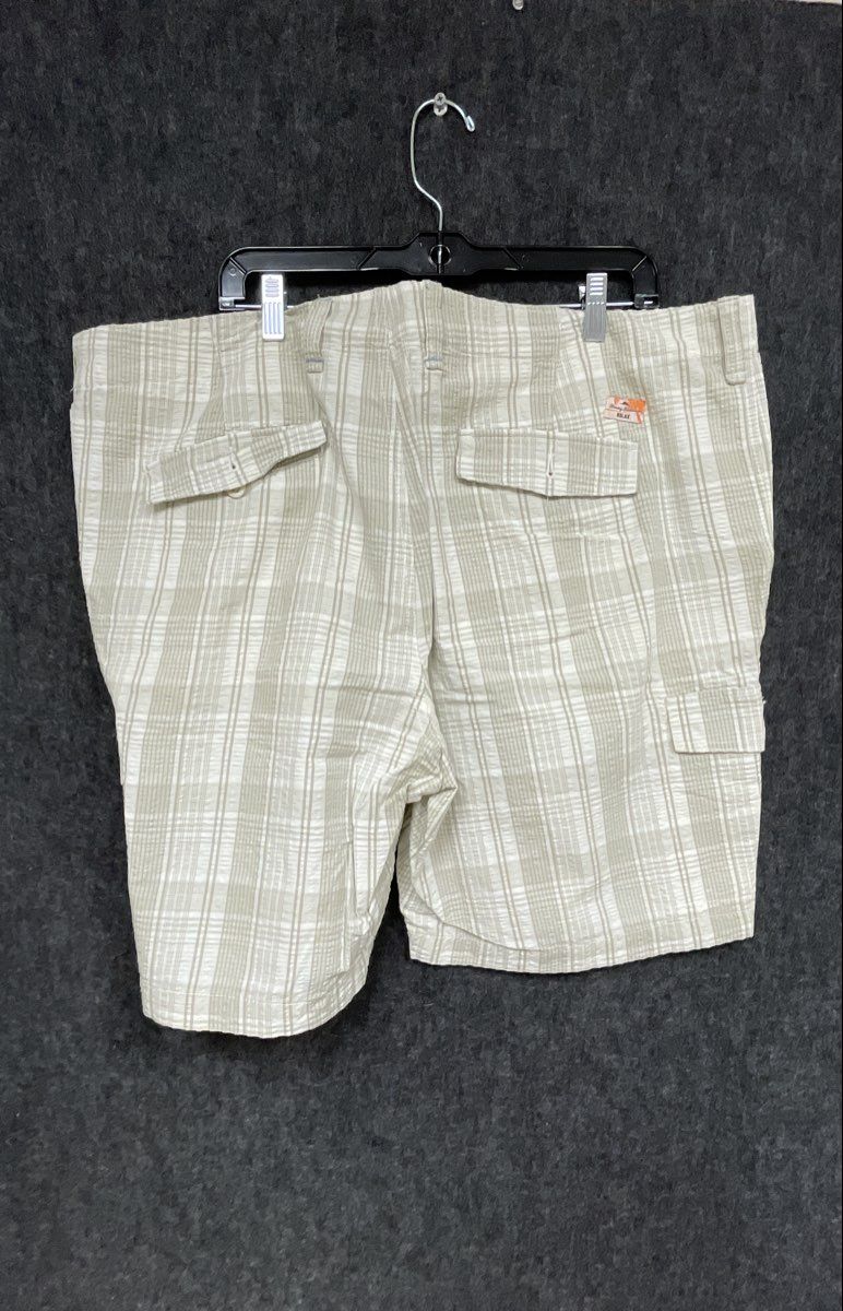Tommy Bahama Relax Men's Beige White Plaid Cotton Cargo Shorts Size 42