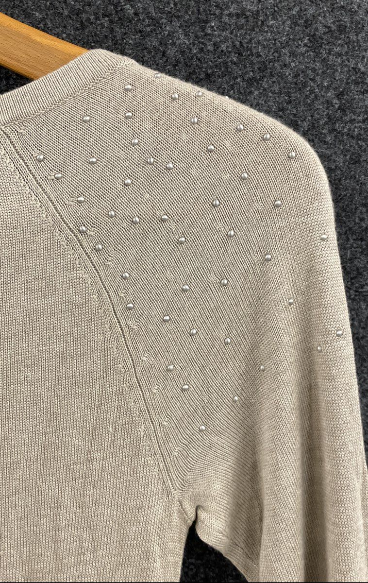 White House Black Market Women's Studded 3/4 Sleeve Pullover Biscotti Sz XXS NWT