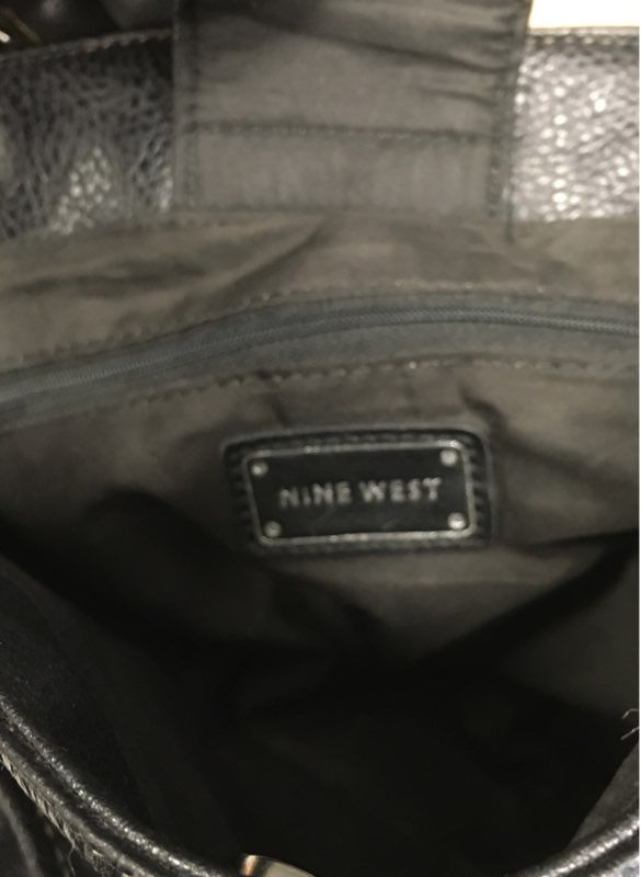 Vintage Y2K Nine West Black Pebbled Faux Leather Shoulder Bag Tote