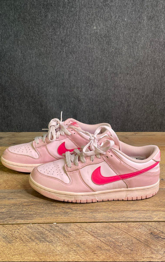 Nike Dunk Low GS Triple Pink Hyper Pink Leather Sneakers Size 7Y