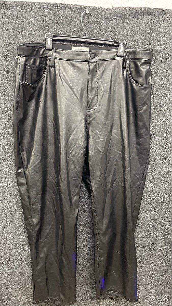 Abercrombie & Fitch Women's Black Faux Leather Ankle Straight Pants Sz 35/20R