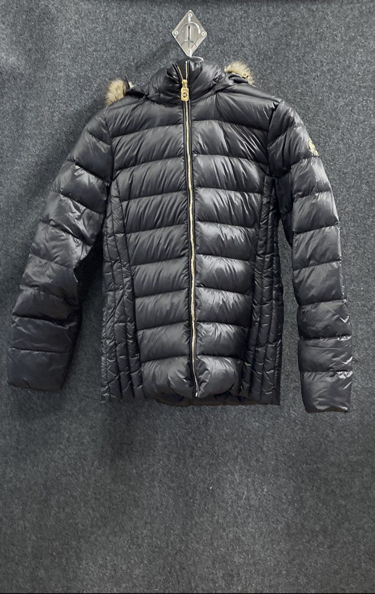 Michael Kors Women's Black Ultra Light Down Puffer Coat Faux Fur Hood Sz S