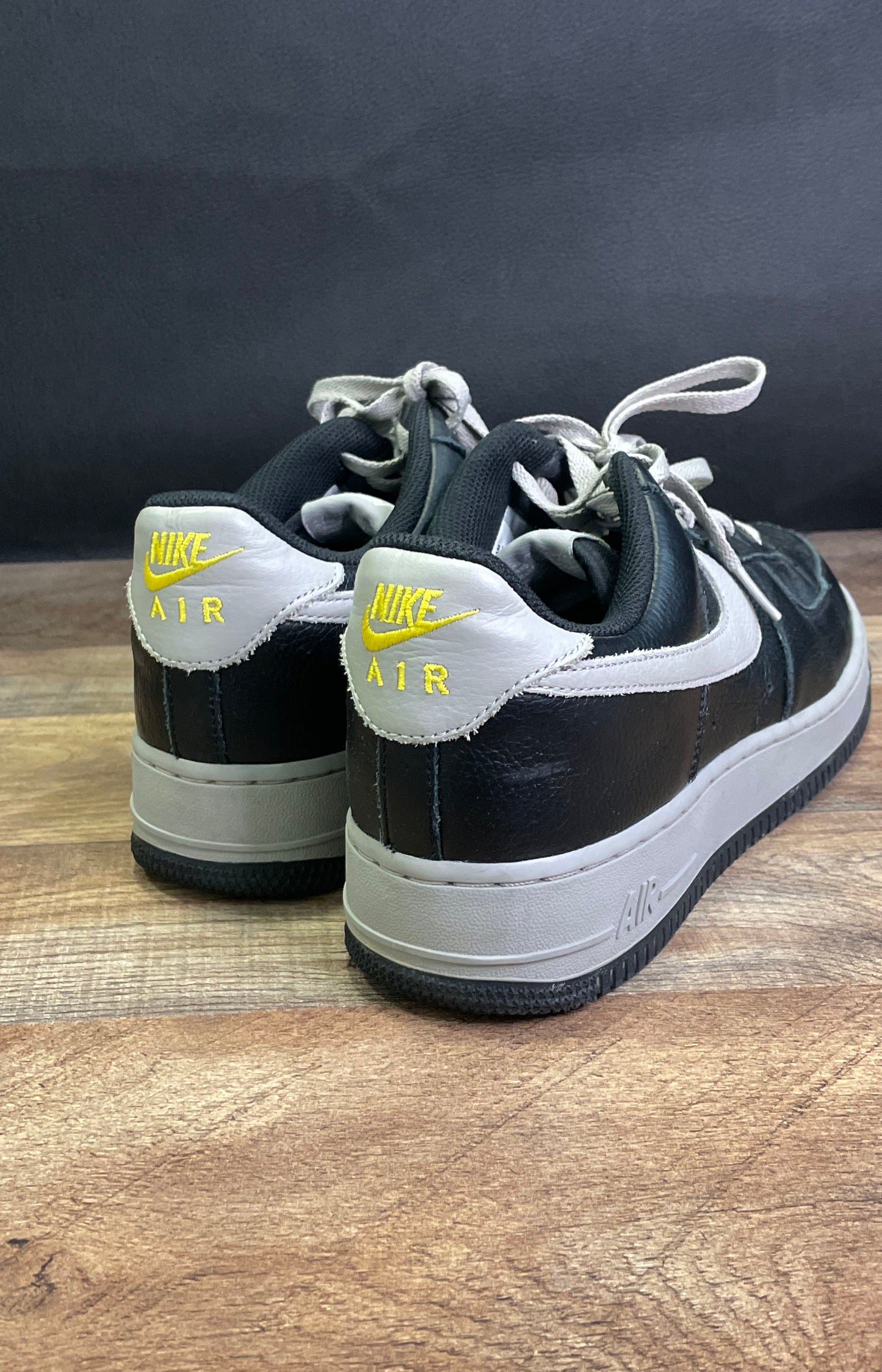 Nike Air Force 1 '07 LV8 Black Grey Yellow Low Top Sneakers Size 10.5
