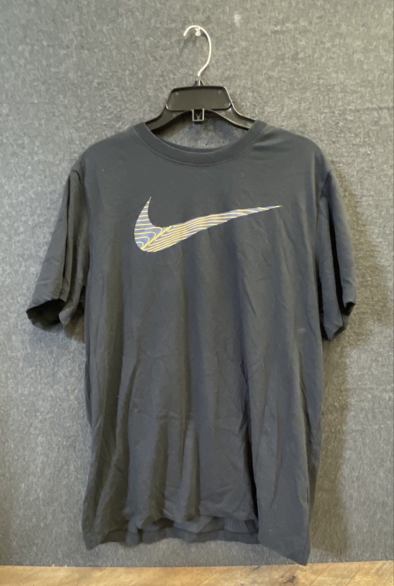 Lot of 2 Nike Dri-FIT Performance T-Shirts Black & Red Sz L