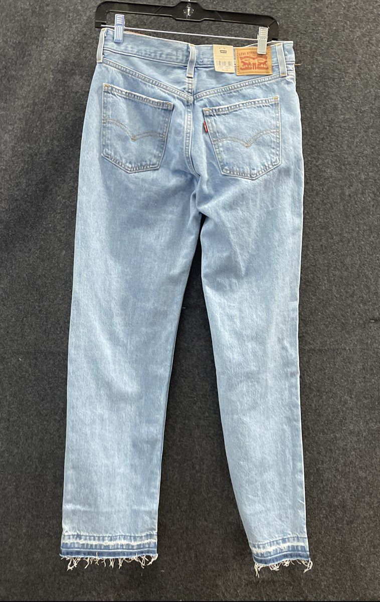 Levi's Women's Low Pro Straight Distressed Light Wash Ripped Jeans NWT Sz 26