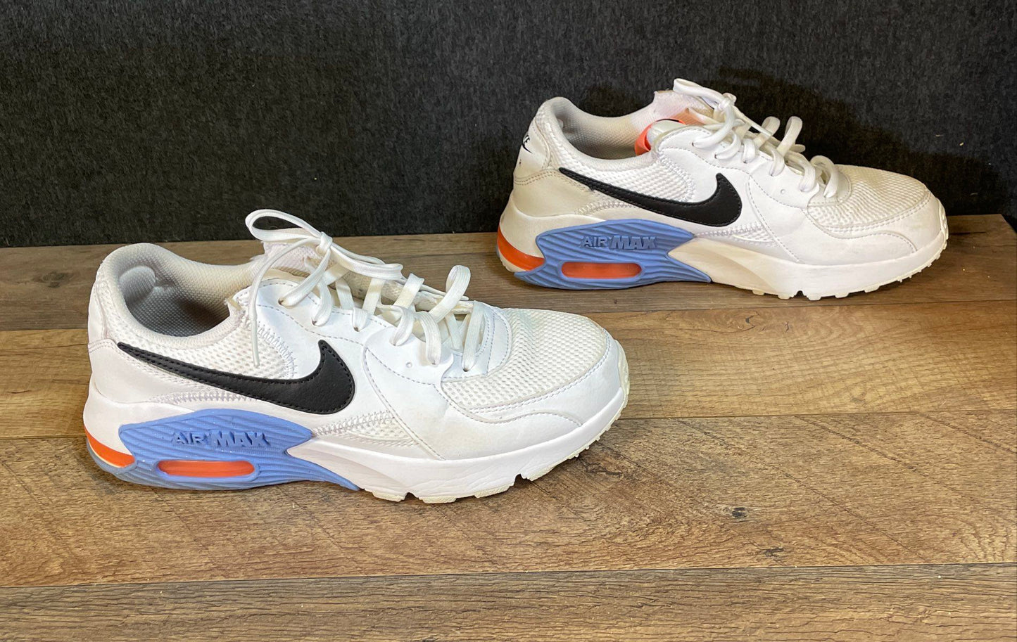 Nike Air Max Excee White Bright Mango Black Women's Sneakers Size 8.5