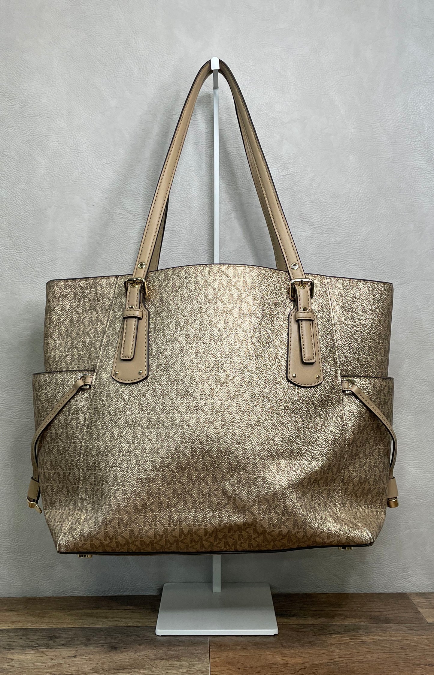 Michael Kors Gold Metallic Signature Canvas Voyager Tote Bag Gold Hardware