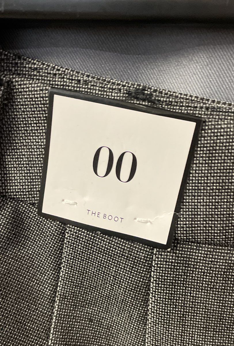 White House Black Market Women's The Luxe Suiting Boot Grey Pants NWT Size 00R