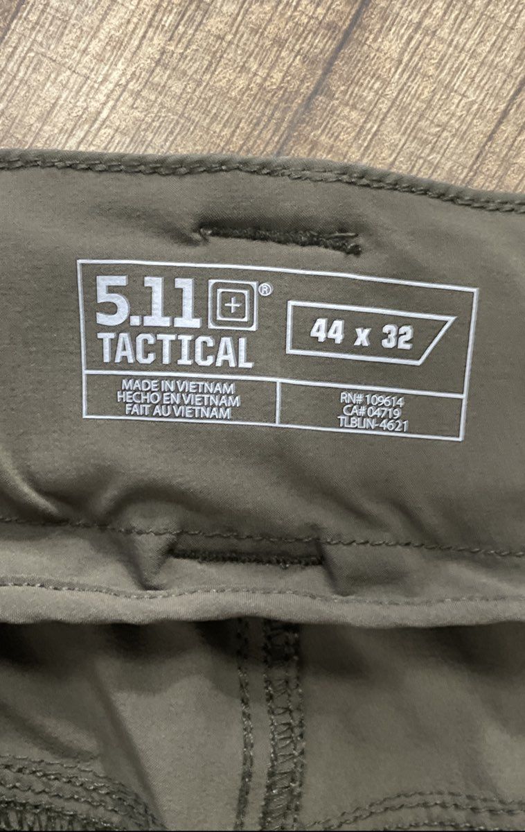 5.11 Tactical Men's Green Khaki Tactical Cargo Pants Sz 44x32