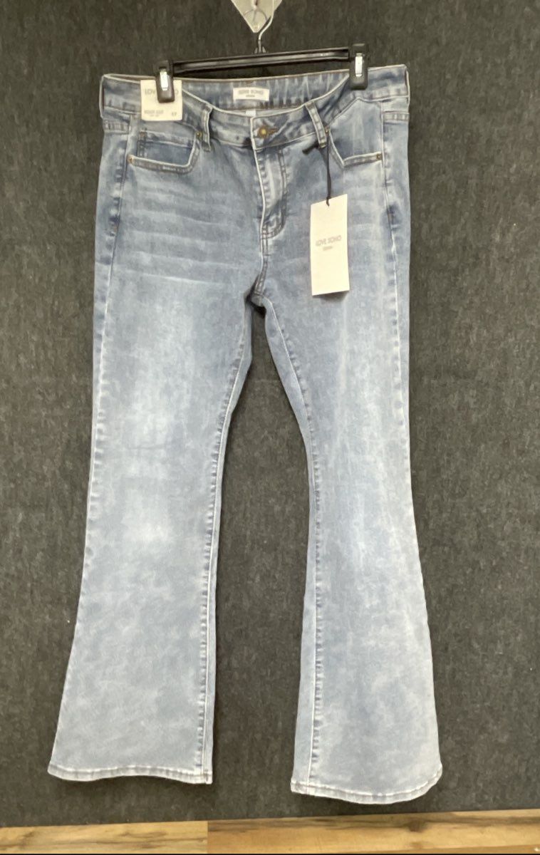 Love Soho Denim Women's Boot Cut Jeans Light Wash Marbled Low-Rise NWT Sz 17
