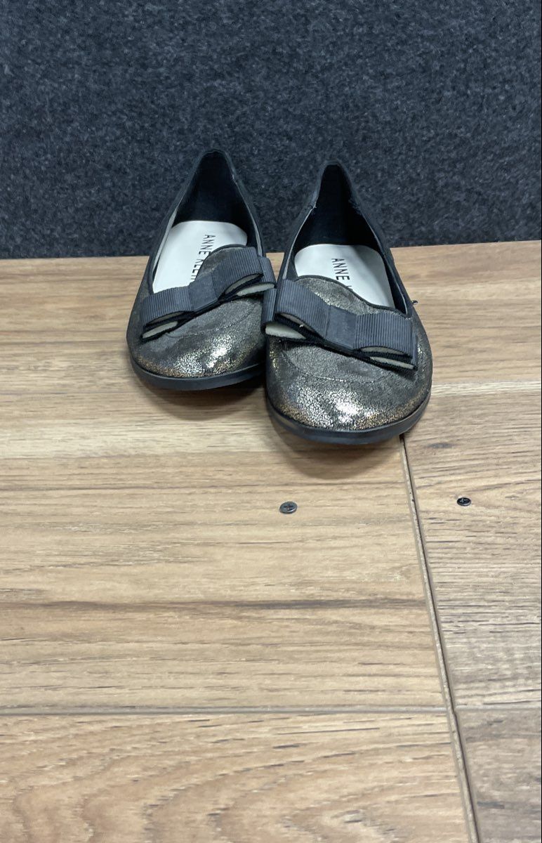 Anne Klein Dakoram Metallic Gold Black Bow Loafer Flats Women's Size 10