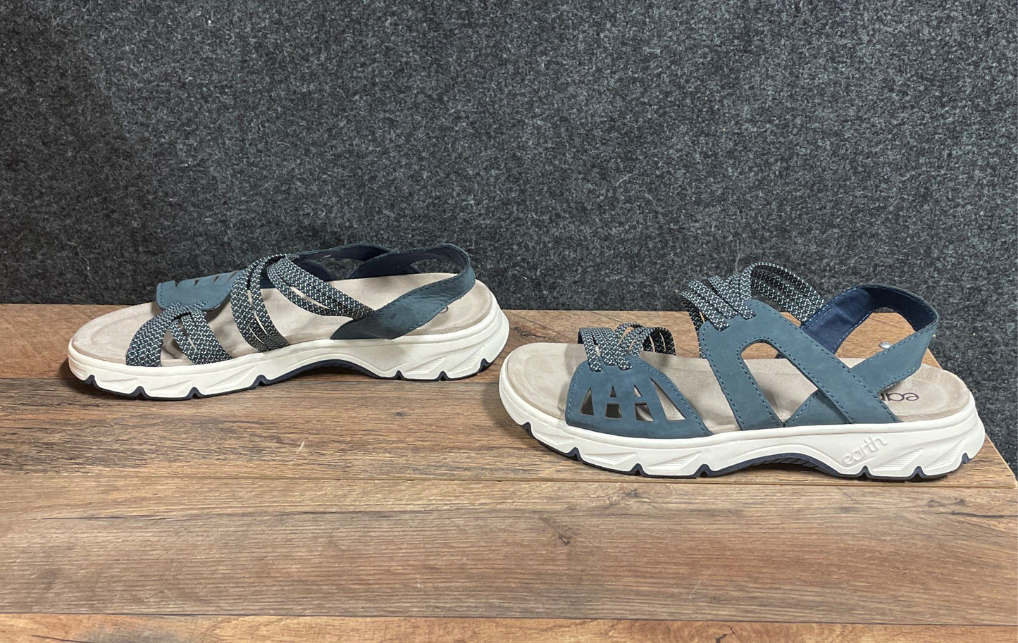 Earth Blue Nubuck Woven Strappy Sport Sandals Women's Size 7.5W
