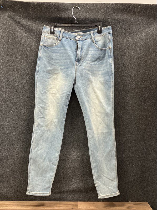 GENUWII Women's Light Wash Stretch Skinny Jeans High Rise Denim Size 32 NWT