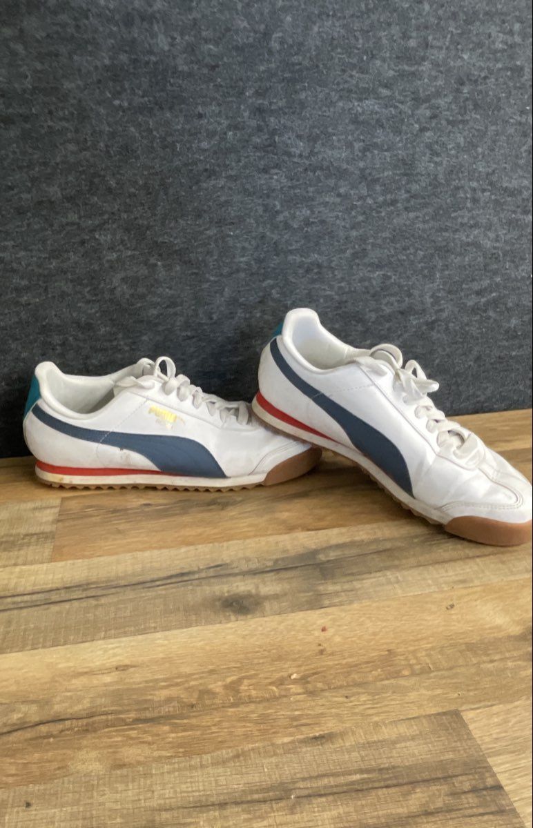 Puma Roma Basic White Blue Red Gum Men's Lifestyle Sneakers Size 9