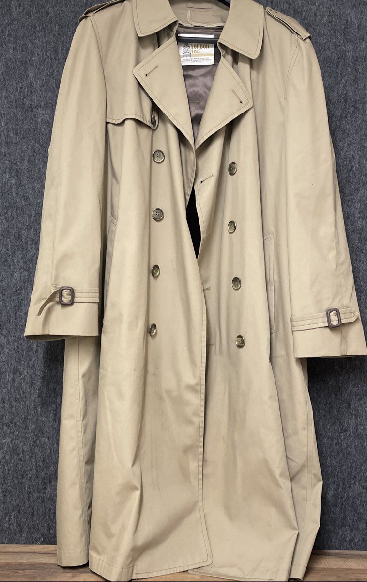 Vintage 90s London Fog Men's Tan Double Breasted Trench Coat Made in USA Sz 44R