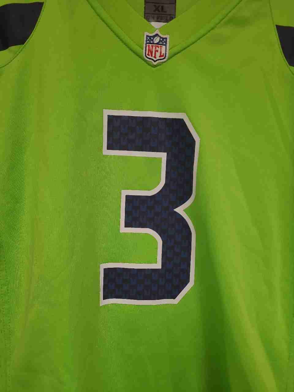 Nike Boys Seattle Seahawks Russell Wilson #3 Action Green NFL Jersey Youth XL