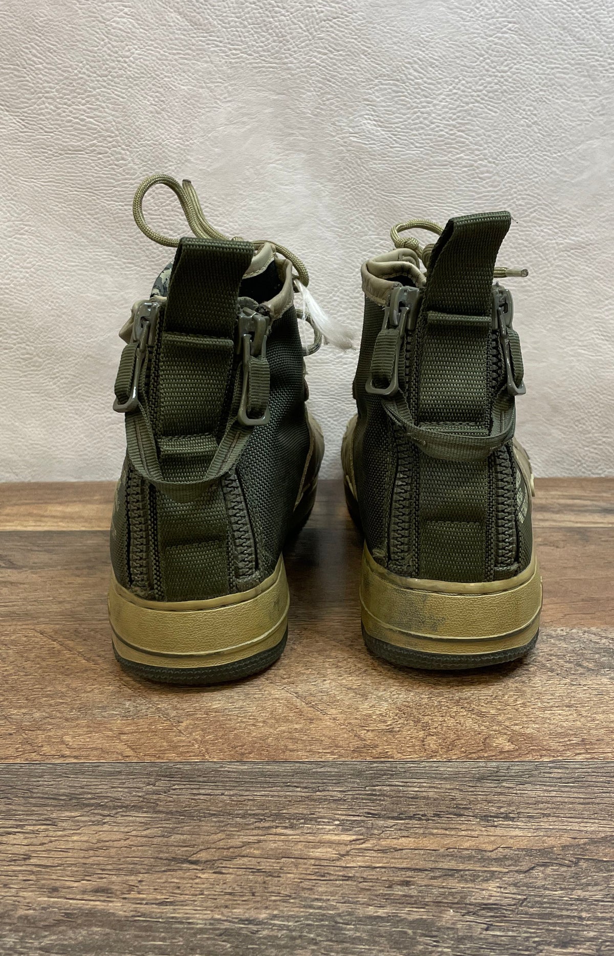 Nike SF Air Force 1 Mid Olive Green Cargo Khaki Sneakers Men's Size 10